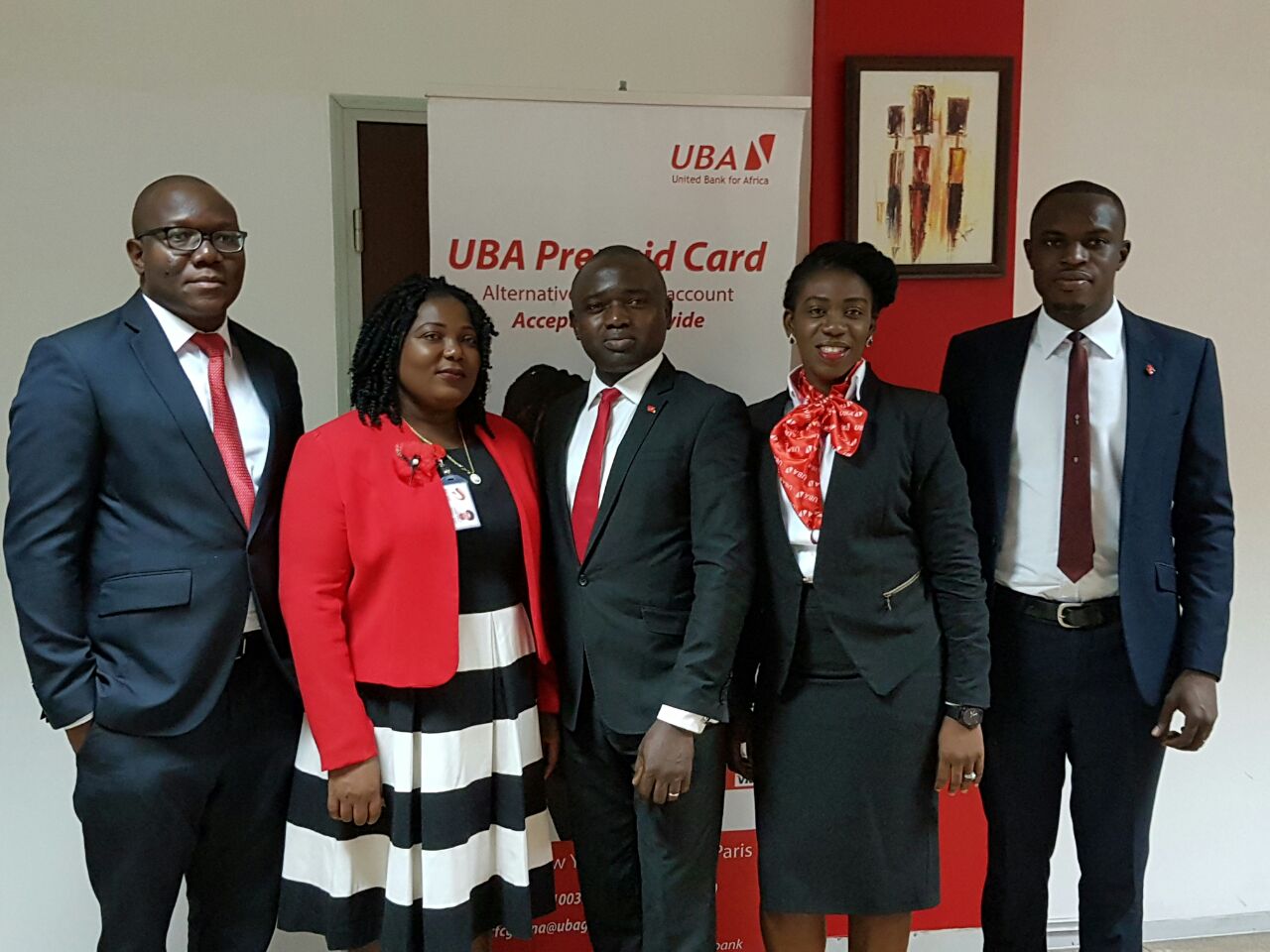 Richard Ahiagble (left), Head of Corporate Communications-Airtel Ghana, Theresa Adade (2nd from left), Head of Operations, Airtel Money with Johnson Olakunmi (middle), Head, Digital Banking Sales and his team from UBA Ghana