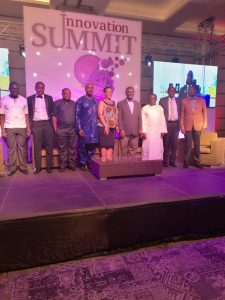 The Minister, Panelists and Innovators in a group picture 