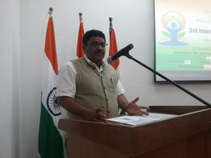 Indian High Commissioner, Birender Singh Yadav addressing the journalists 